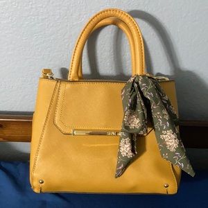 Steve Madden Mustard Mini Juno